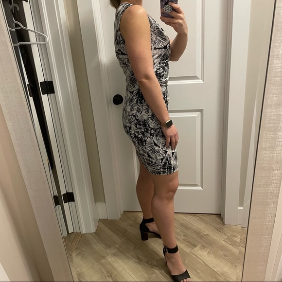 Size M/L Dress - Picture 3 of 6